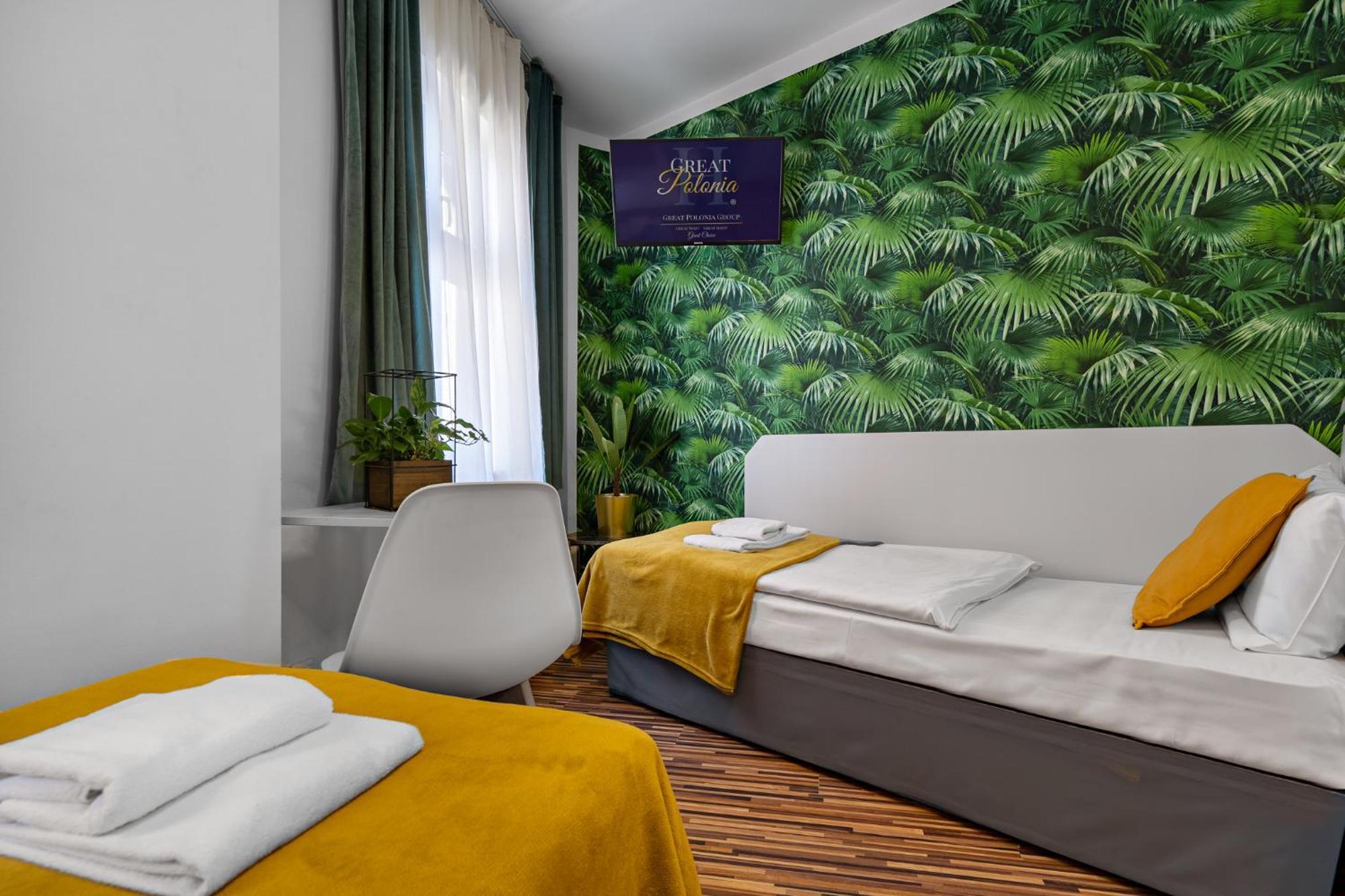 Great Polonia Dwarf Wroclaw Bed & Breakfast Ngoại thất bức ảnh